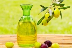 Top 10 Tác dụng thần kì của dầu ô liu
