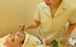 Top 6 Cách làm đẹp kì lạ nhất trên thế giới hiện nay