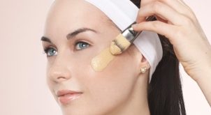 Top 7 Kem che khuyết điểm khuyên dùng cho da dầu